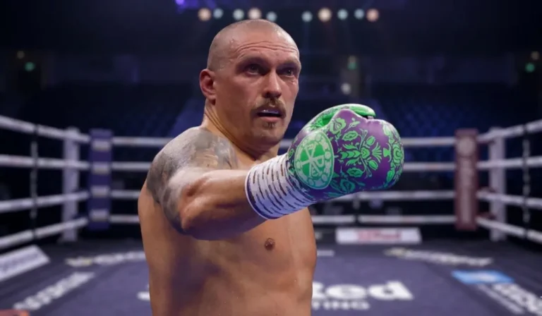 Oleksandr Usyk vs. Rico Verhoeven